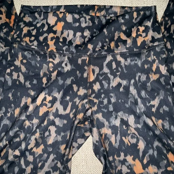Define PowerHold by Fabletics High waisted legging - Picture 8 of 10